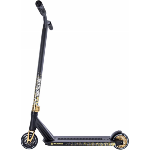 scooter dorado y negro,Maui watersports, versión 2024, scooter freestyle root invictus 2, patinete trucos, comprar online, marbella, puerto banus, regalo perfecto, skate park,